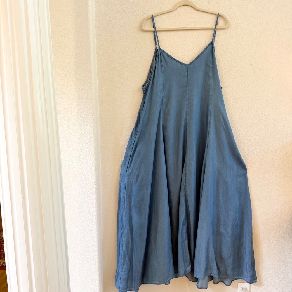 Torrid Blue Lyocell Maxi Dress Womens 2 Plus Size Spaghetti Strap Pocket Flowy - Picture 2 of 13